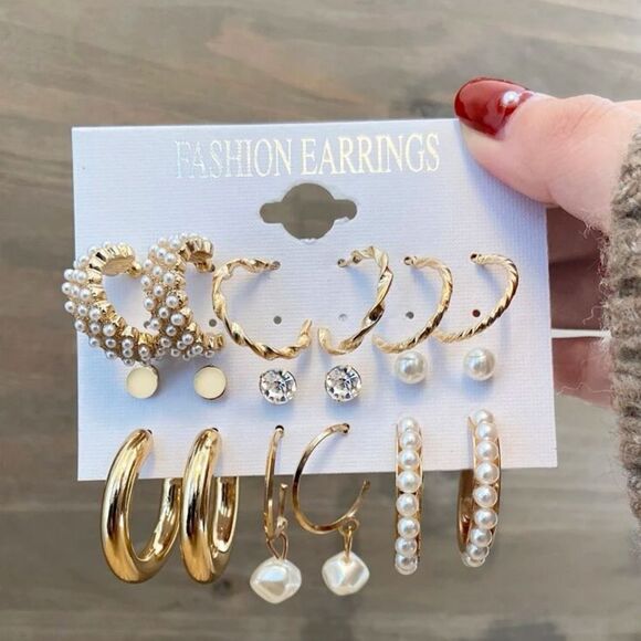 9 pairs Faux Pearl Fashion Earrings - Picture 1 of 4